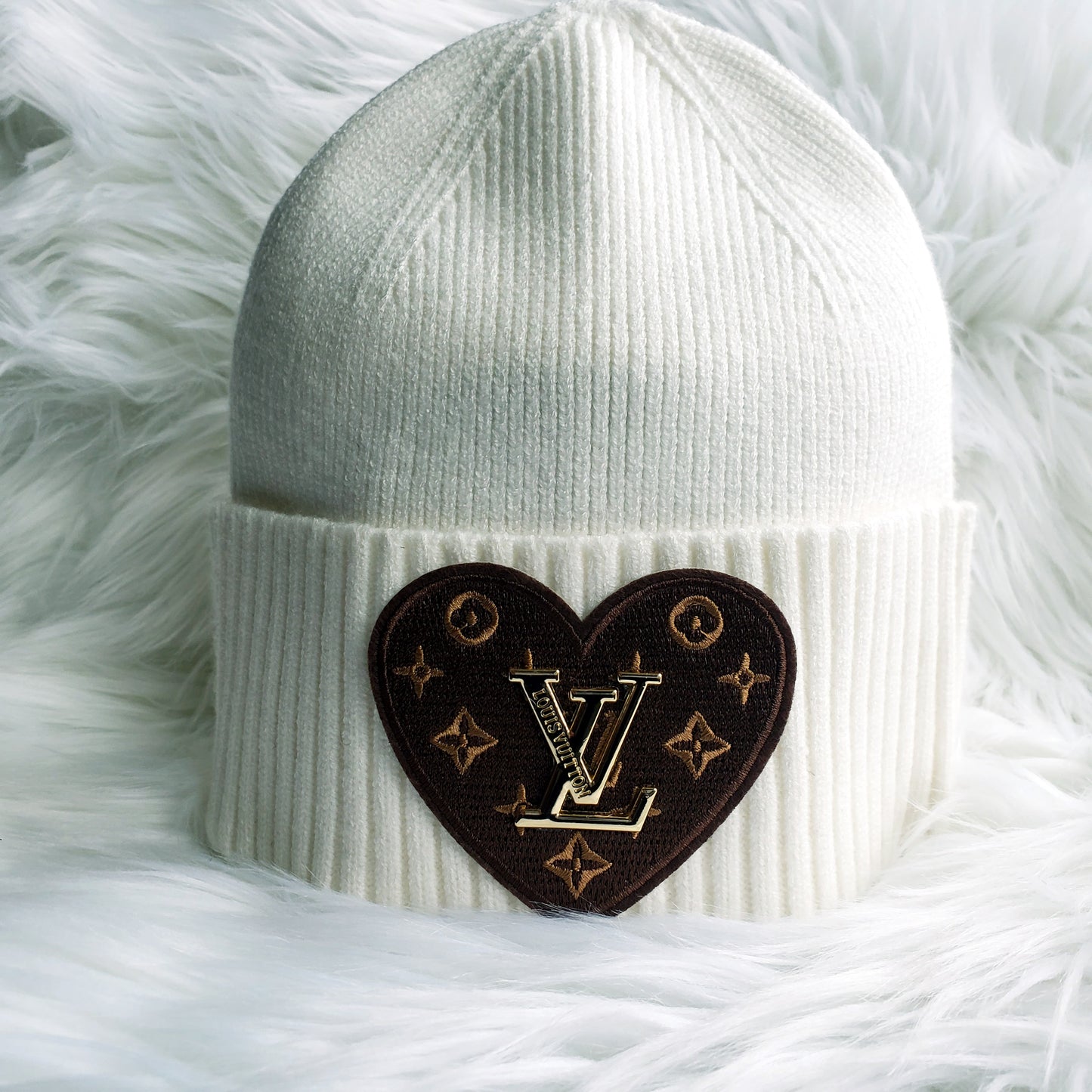 LV PATCH BEANIE - WINTER WHITE