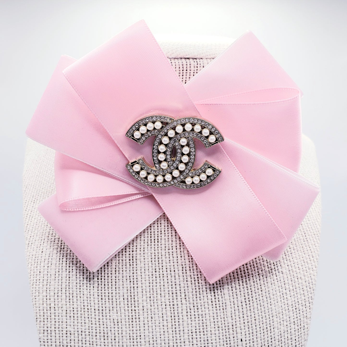 SIGNATURE PINK VELVET AND SATIN SWIRL BROOCH - CC