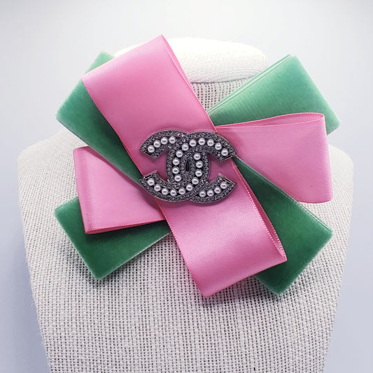 SIGNATURE PINK AND GREEN VELVET AND SATIN SWIRL BROOCH - CC