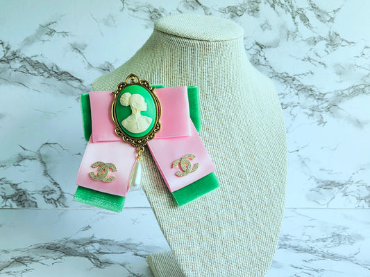 PINK & GREEN AFRICAN WOMAN CAMEO CC BROOCH